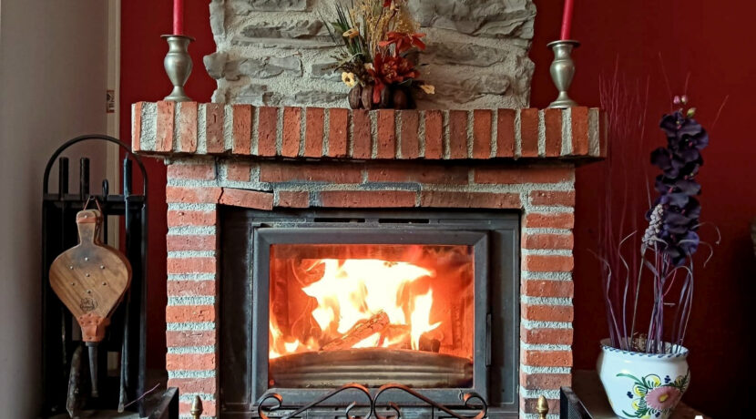 05-salon-chimenea