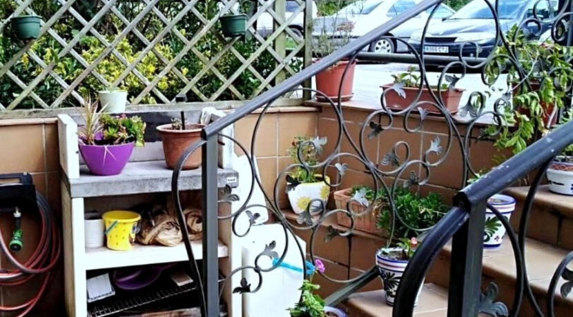 25-patio