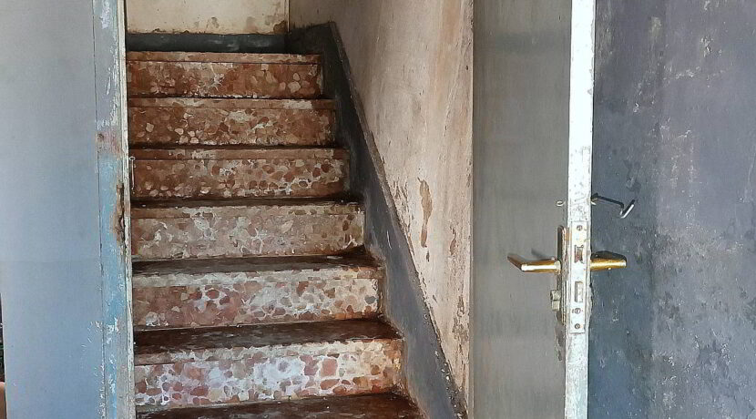 10-escalera