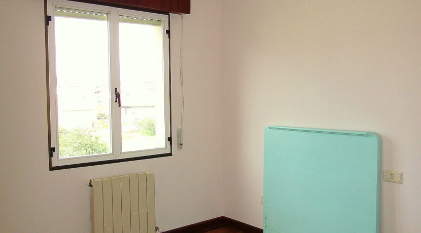 27-habitacion2