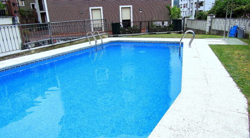 48-piscina